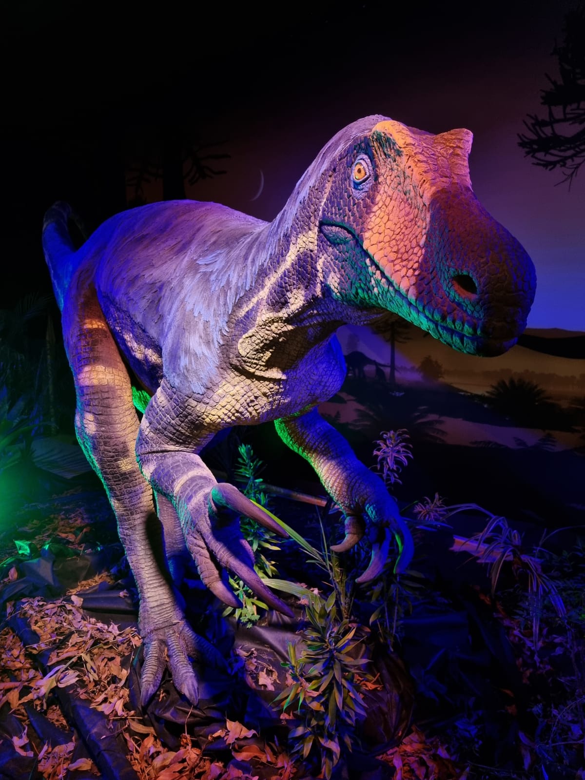 Exoprimal recebe vídeo explicativo repleto de dinossauros