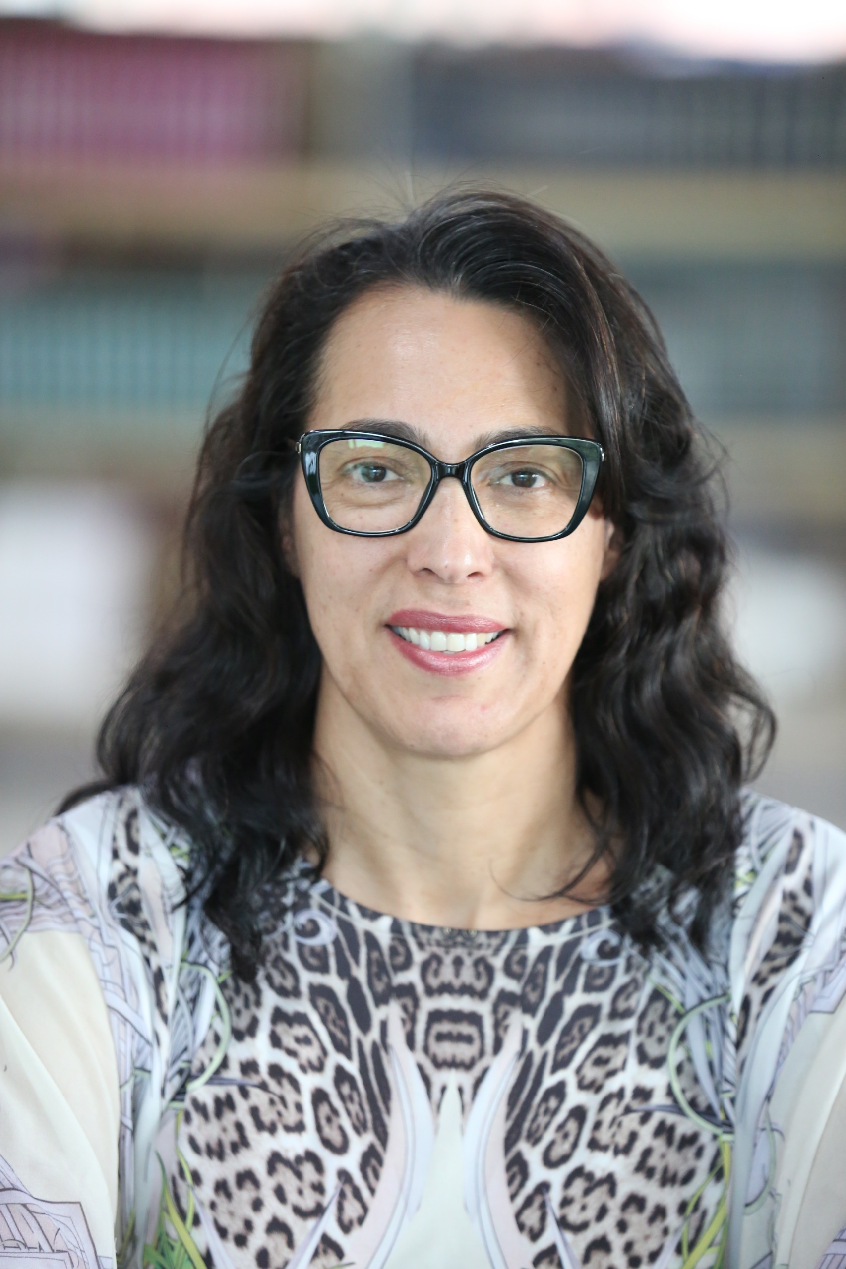 Profª. Drª. Sandra Mara Dantas